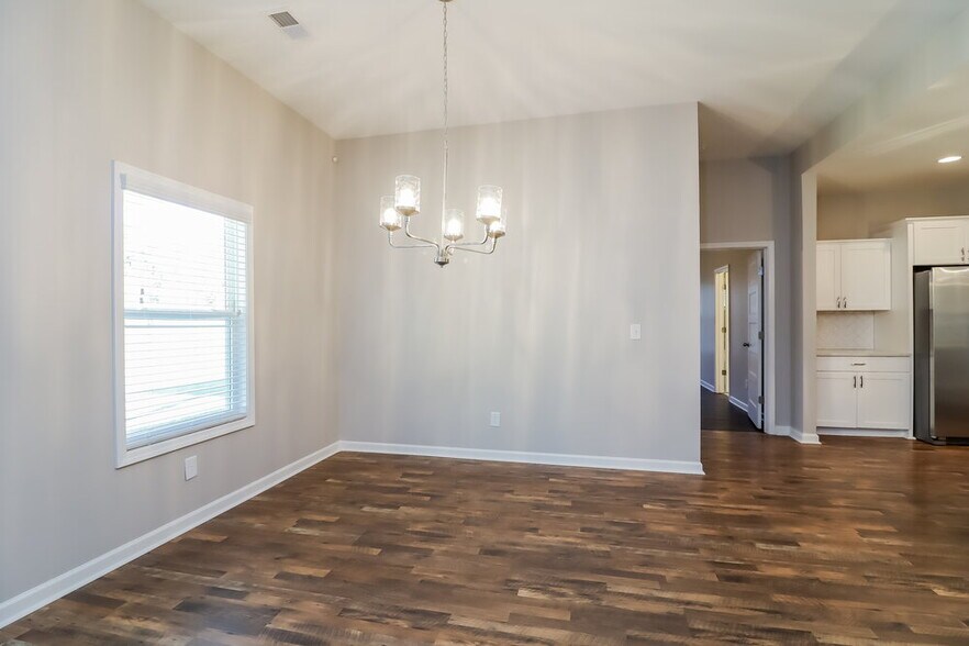 Building Photo - 356 Webster Lake Dr