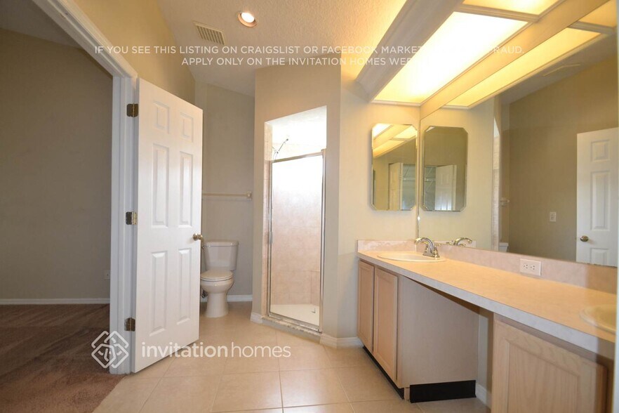 Building Photo - 1654 Wakefield Dr