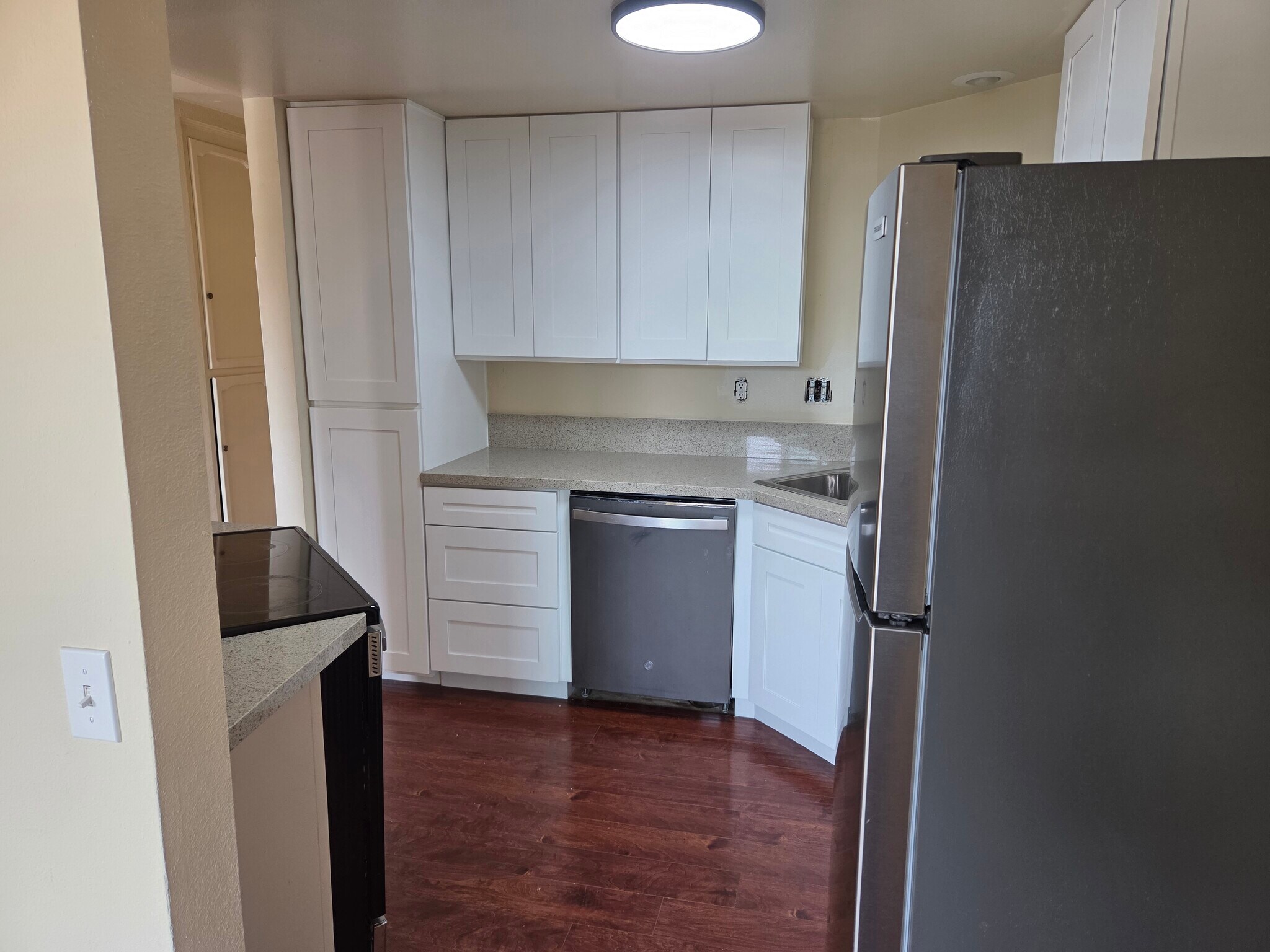 Kitchen 1 - 1809 Cambridge Ave