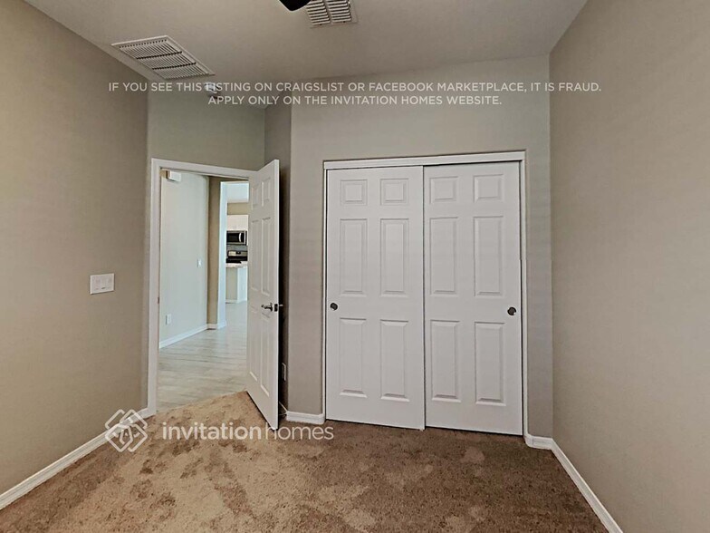 Building Photo - 10831 W Luke Ave