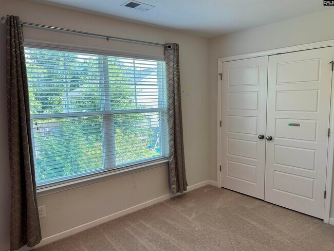 Building Photo - 309 Lanyard Ln