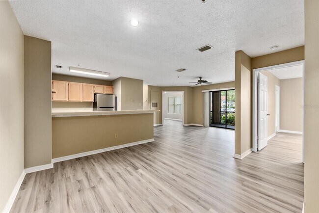 Building Photo - 4057 Crockers Lake Blvd