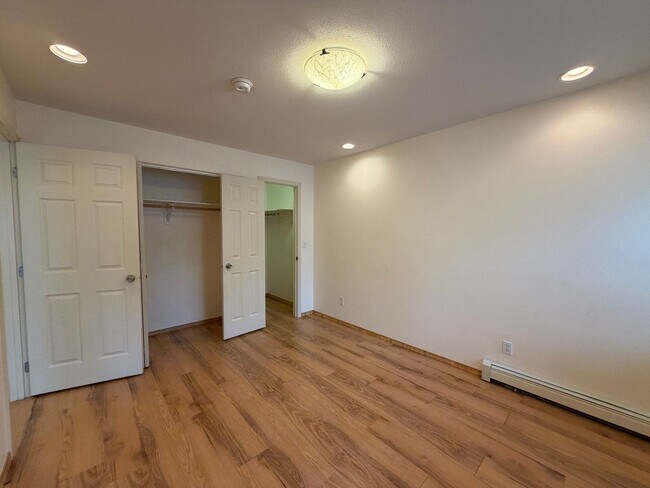 Building Photo - 540 Eyak Dr