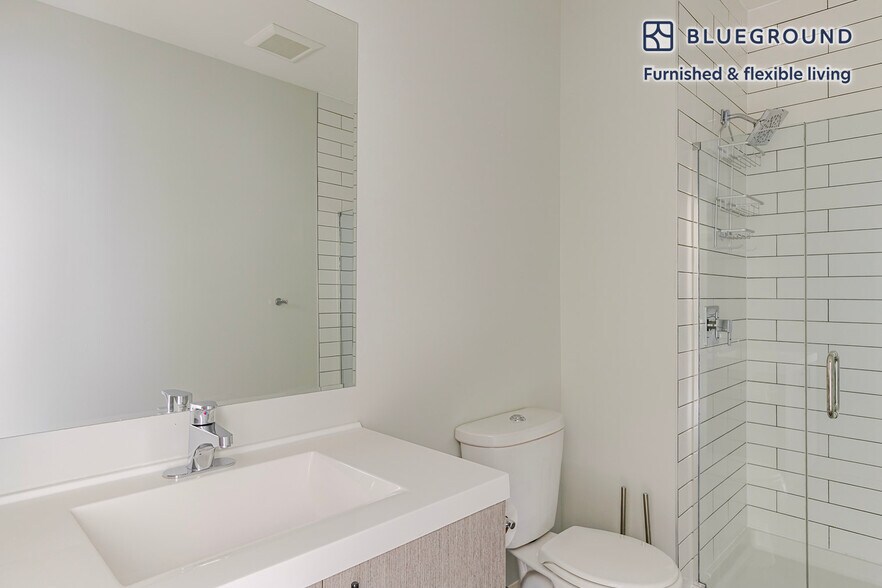 Building Photo - 6149 N Broadway