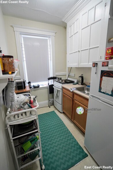 Building Photo - 9 Egremont Rd