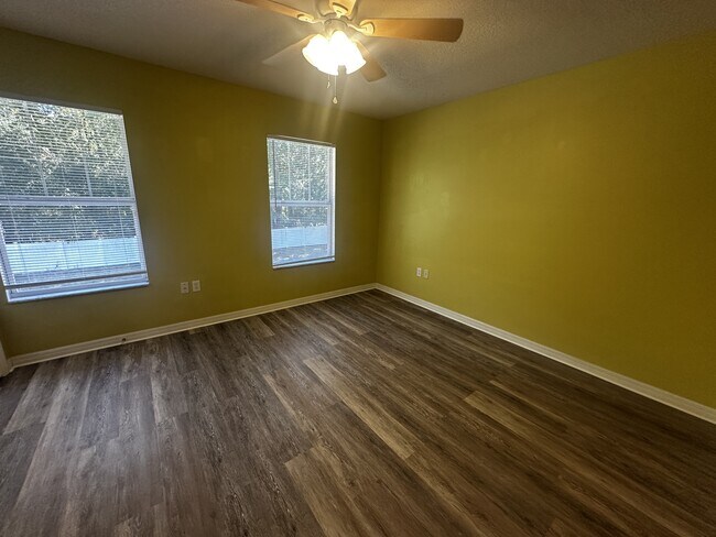 Building Photo - 2348 SW 42nd Dr