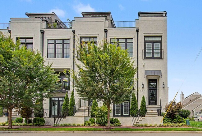 Building Photo - Townhome with Elevator at Park Station in Cary