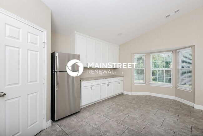 Building Photo - 4 Bedroom Pet-Friendly Home in Rowlett, TX with Main Street Renewal