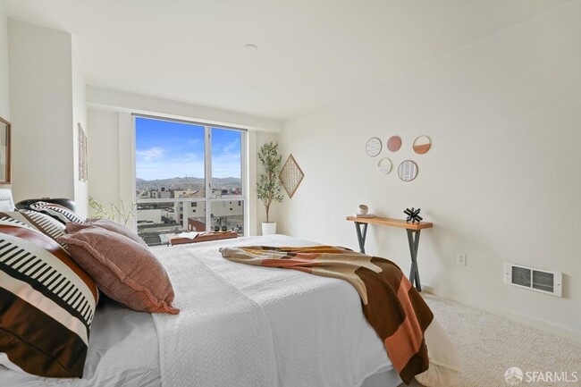 Building Photo - Luxury Condo at The Palms located in South of Market San Francisco