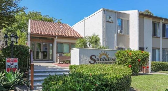 Primary Photo - 2 bedroom, 1 bath, upper level unit