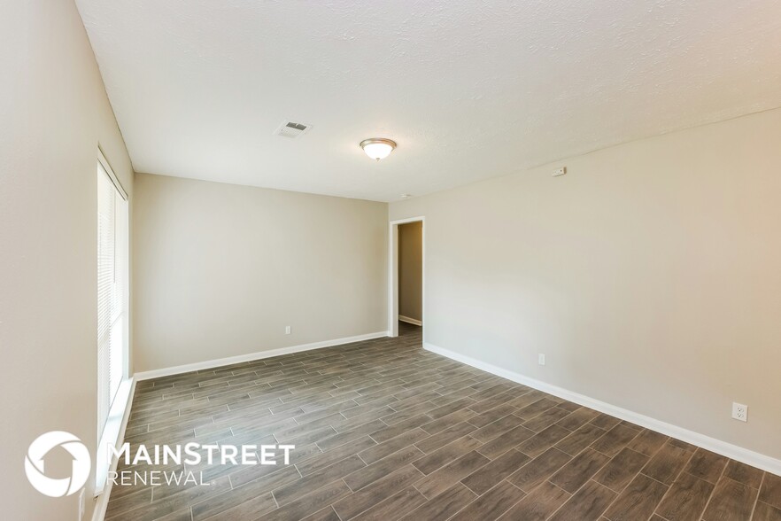 Building Photo - 10902 Faircroft Dr