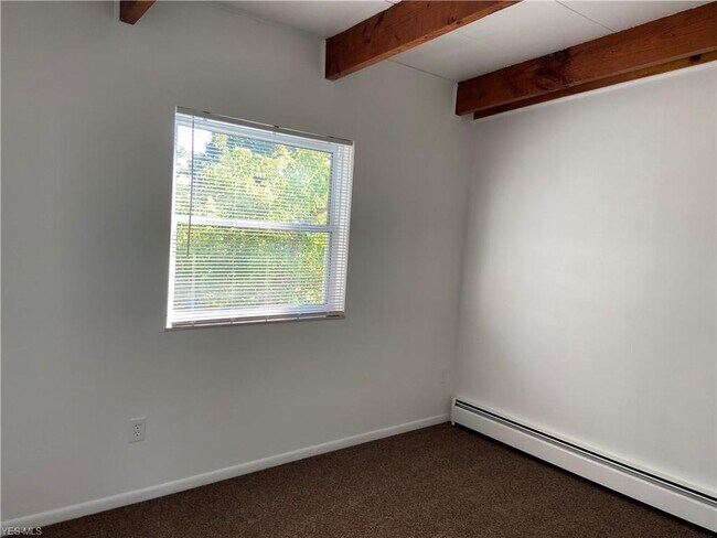 Building Photo - 236 N Huntington St