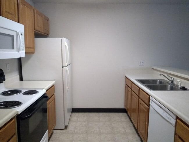 Interior Photo - 1401 N. Dakota