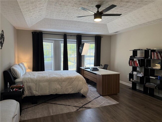 Building Photo - 934 Bay Ridge Dr