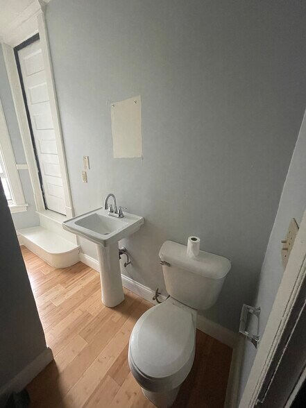 Bathroom - 327 Aurora Ave