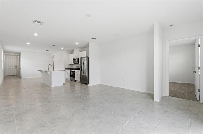 Building Photo - 3912 Giorgio Dr