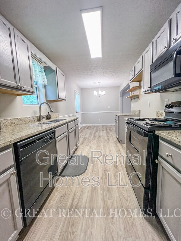 Building Photo - 26 Fairhaven Dr