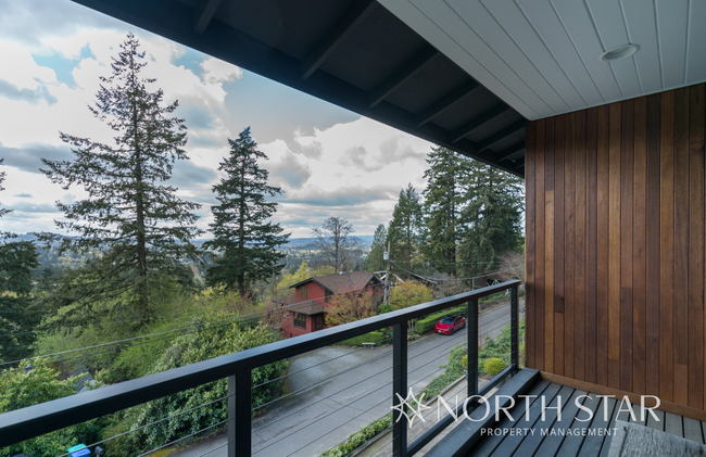 Building Photo - Stunning Modern Luxury in Southwest Hills
