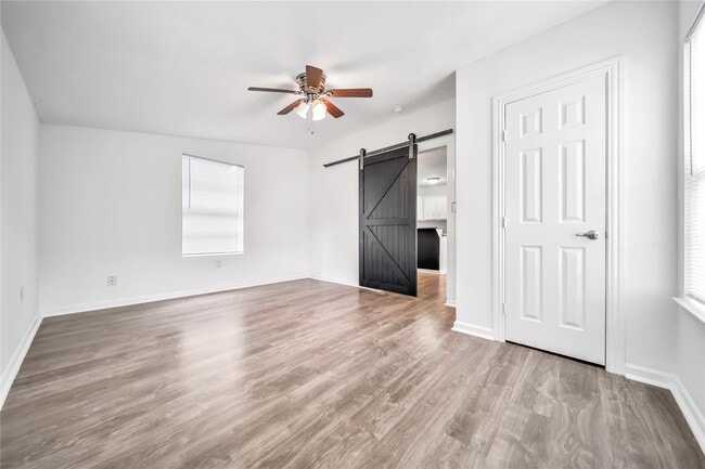 Building Photo - 1710 Shelby St