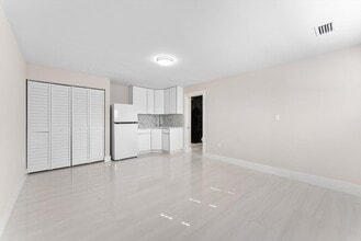 Building Photo - 2329 West Dr