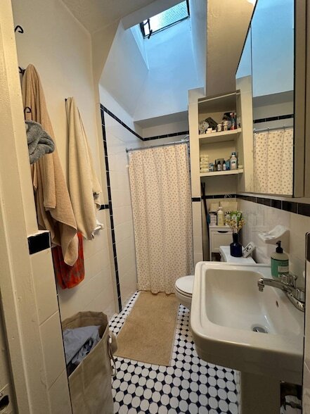 Building Photo - 82 Carroll St