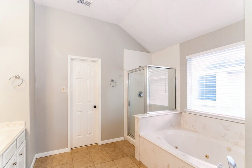 Building Photo - 18930 Forest Trace Dr