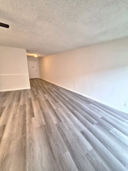 Building Photo - 4660 Kester Ave