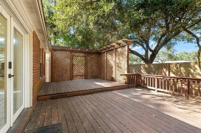 Building Photo - 14635 Hearthstone Meadows Dr