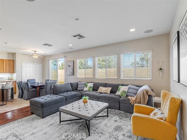 Building Photo - 16526 Braeburn Ln