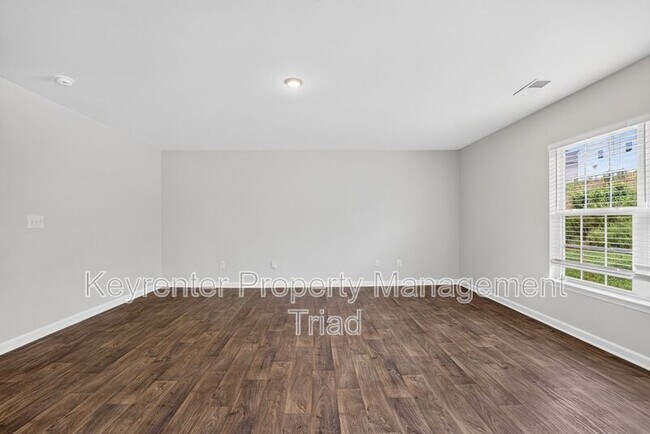 Building Photo - 5109 Black Frst Dr