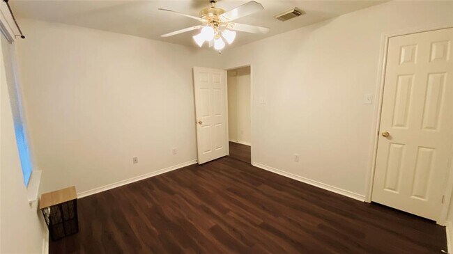 Building Photo - 15306 Bronze Leaf Ct