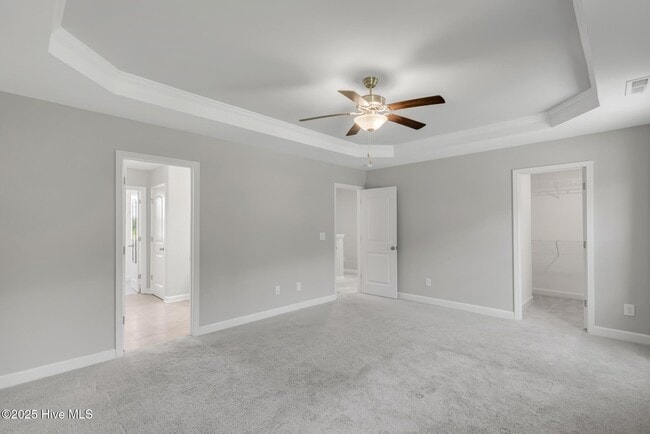 Building Photo - 556 Transom Wy