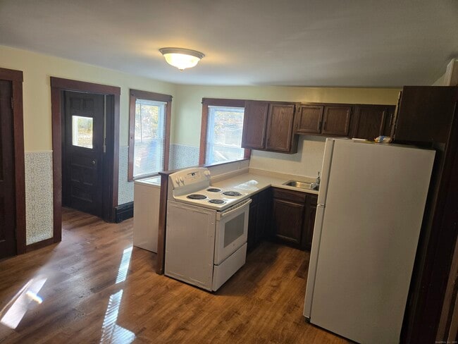 Building Photo - 19 Downer St