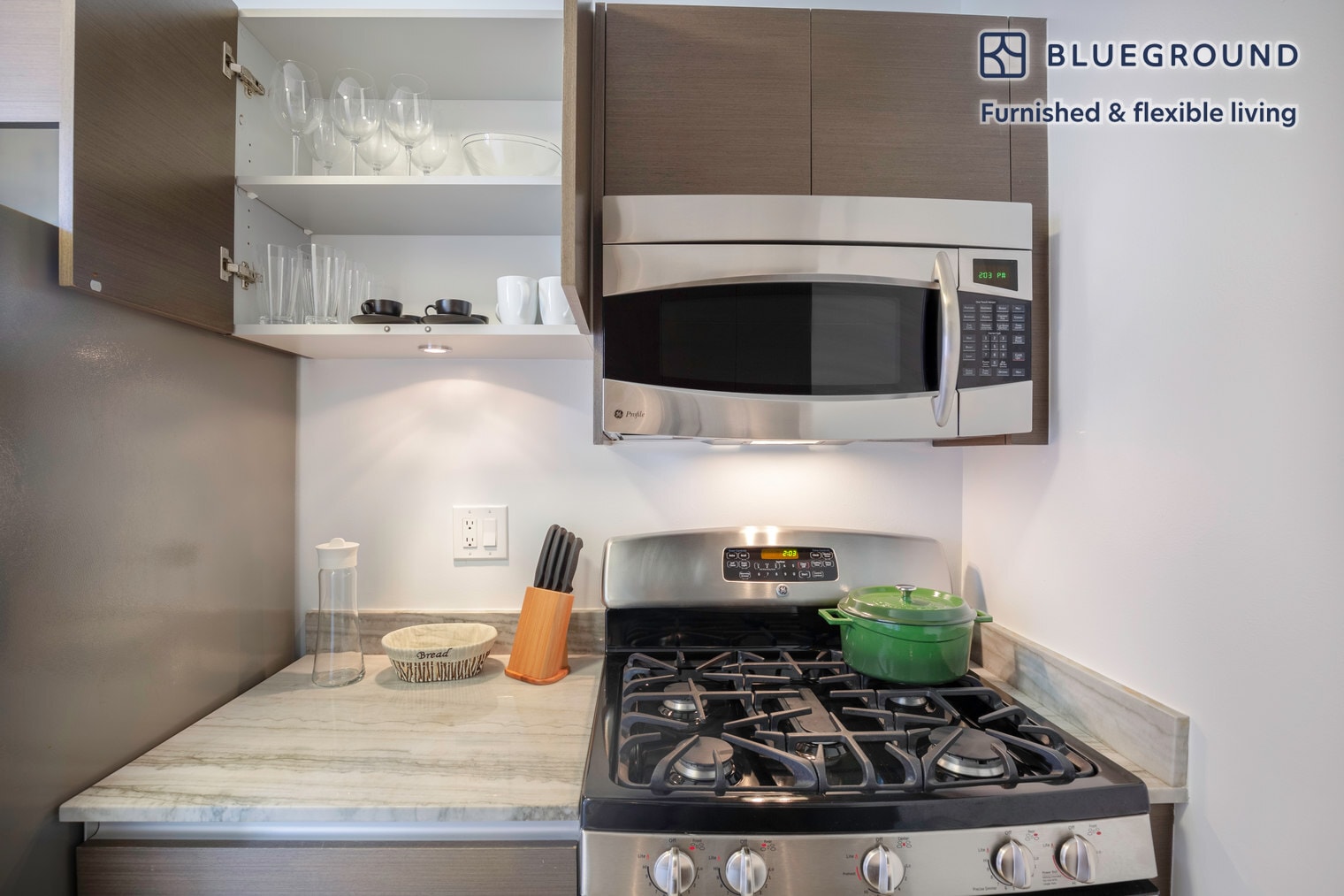 Building Photo - 235 W 48th St