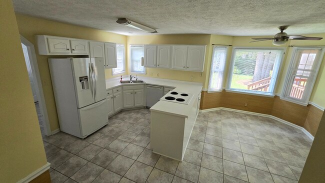 Building Photo - 5412 Beretta Way