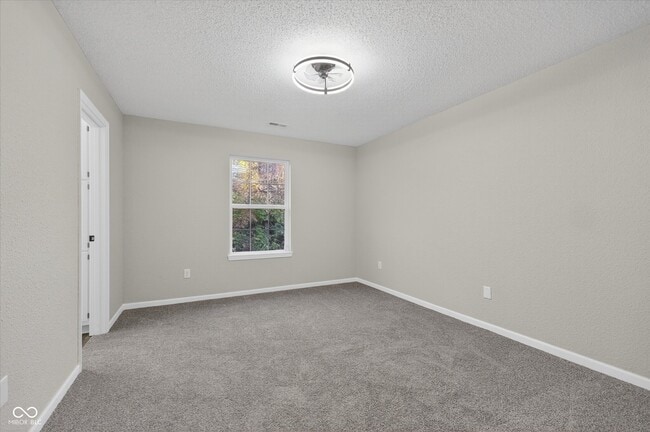 Building Photo - 12126 Blue Springs Ln