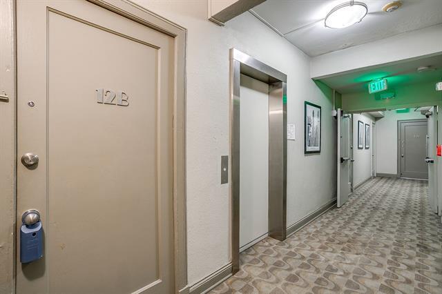 Building Photo - 2306 Park Pl Ave