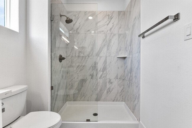 Building Photo - 4006 Fort Bend Dr