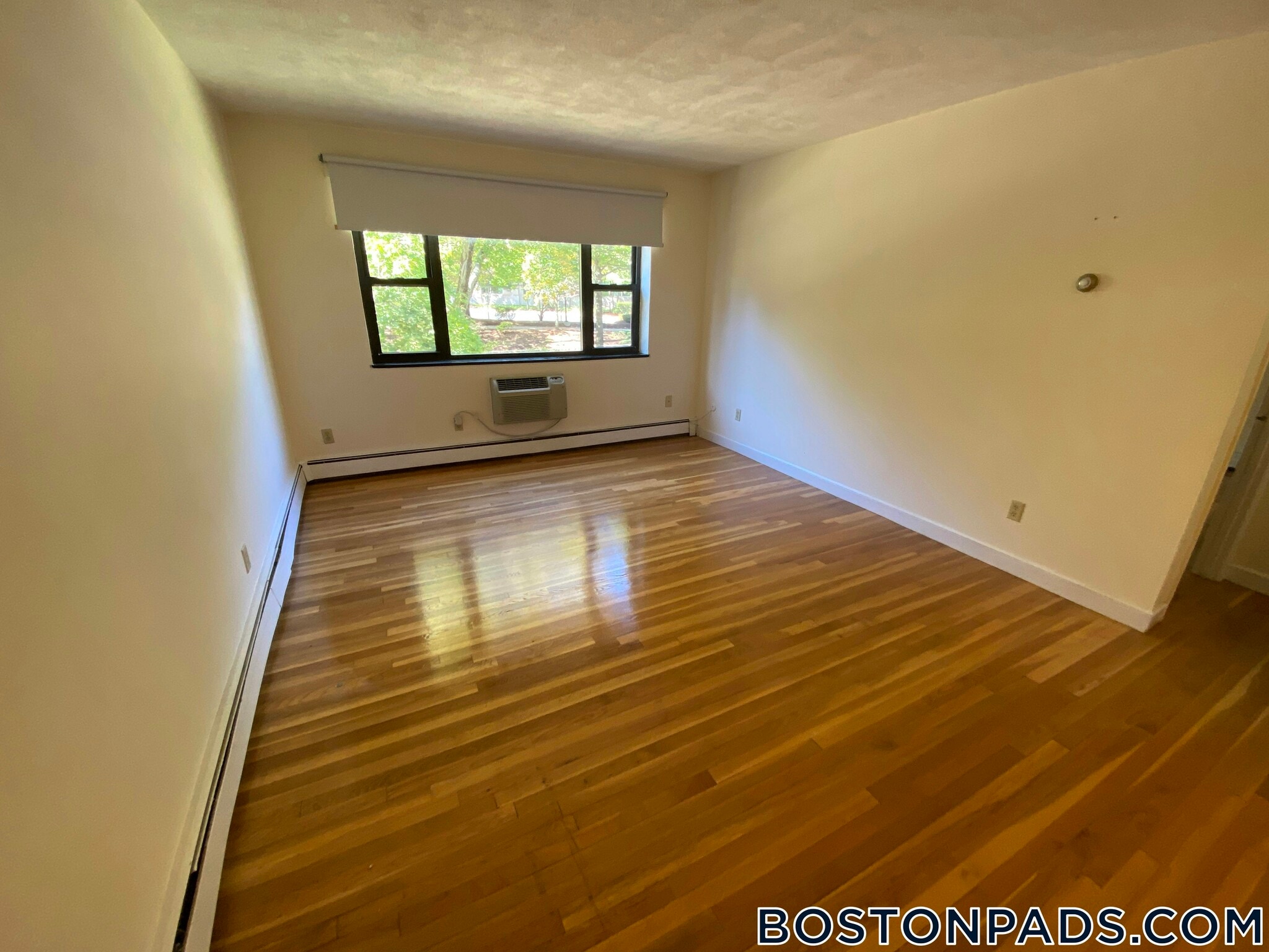 Building Photo - 276 Grove St