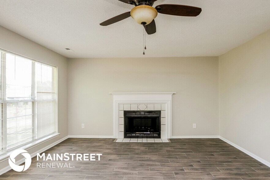 Building Photo - 3676 Lake Spring Ave NW