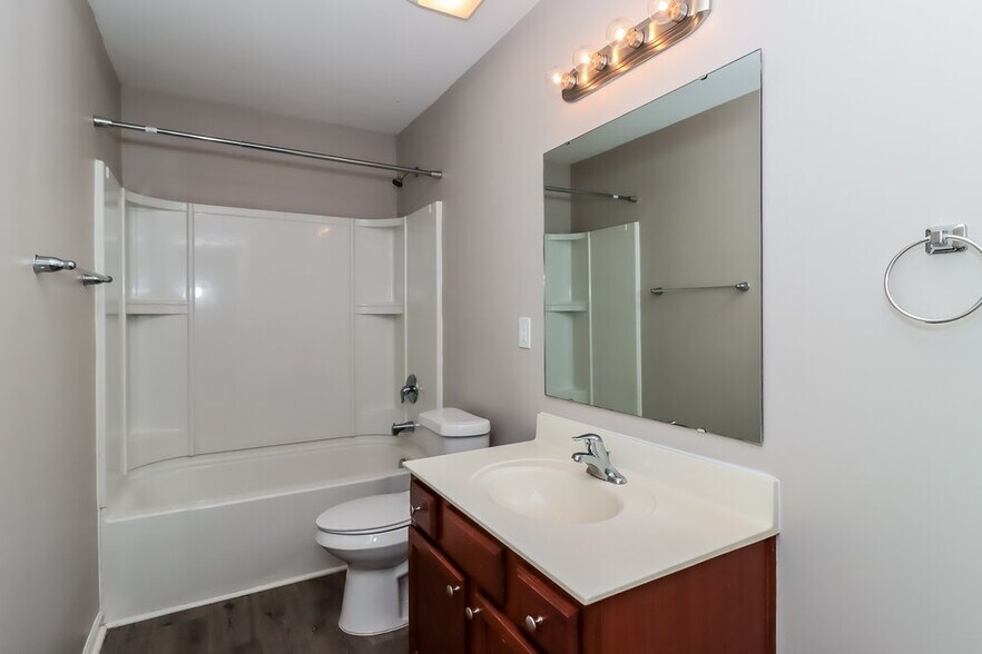 Building Photo - 2708 Bramble Ridge Ct