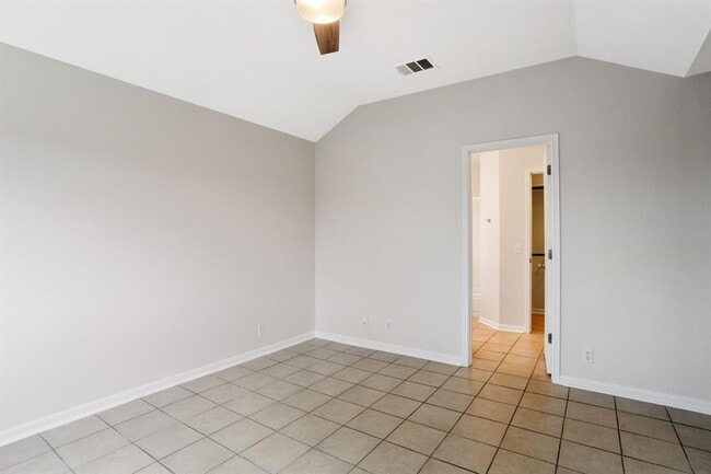 Building Photo - 809 Deercreek Ln