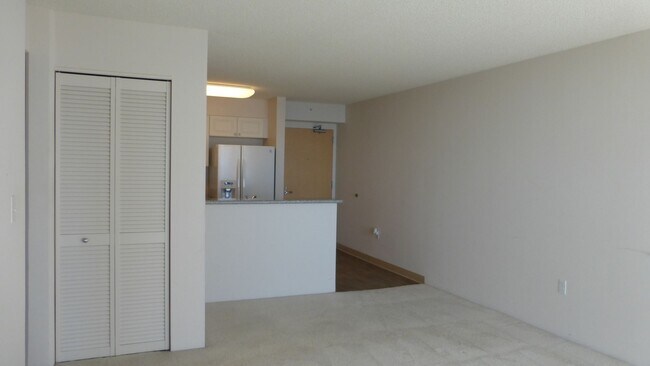 Building Photo - Kaka’ako/Downtown - 2 Bedroom, 2 Bathroom, 2 Parking
