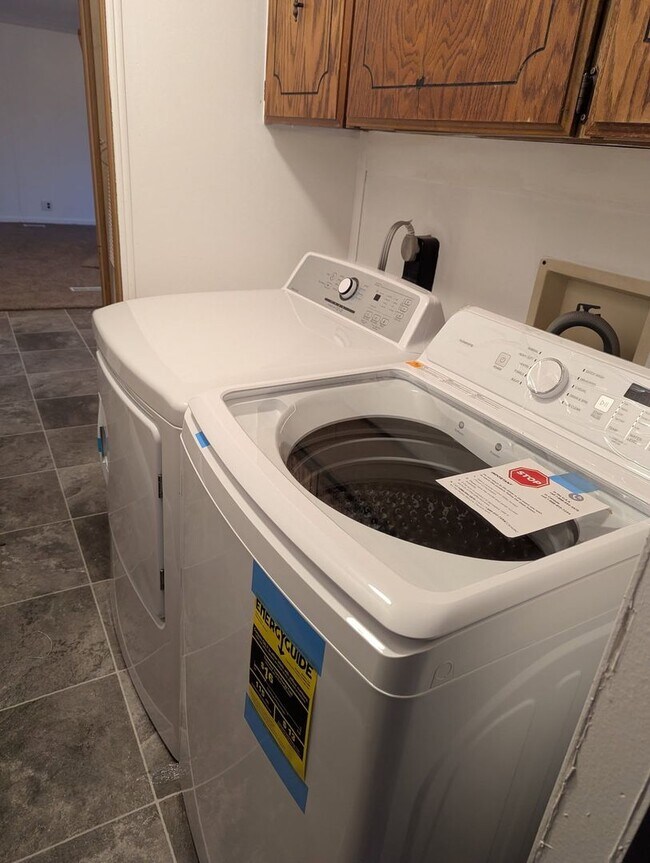 Building Photo - Glendale Mobile Home Park