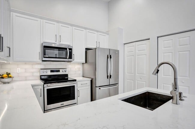 Building Photo - 5069 Toscana Trail