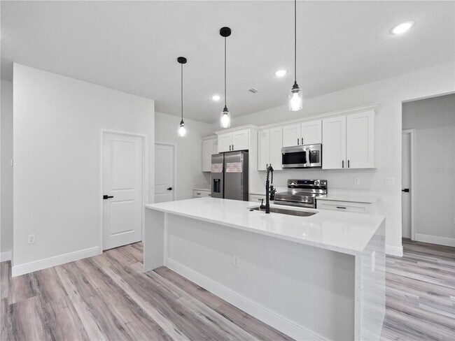 Building Photo - 560 Marion Oaks Golf Way