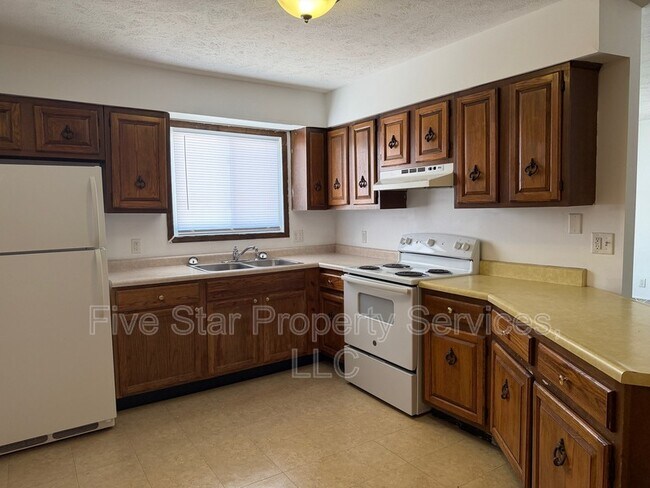 Building Photo - 2851 Taylor Ave