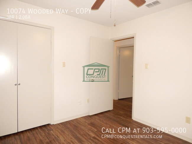 Building Photo - 10074 Wooded Way