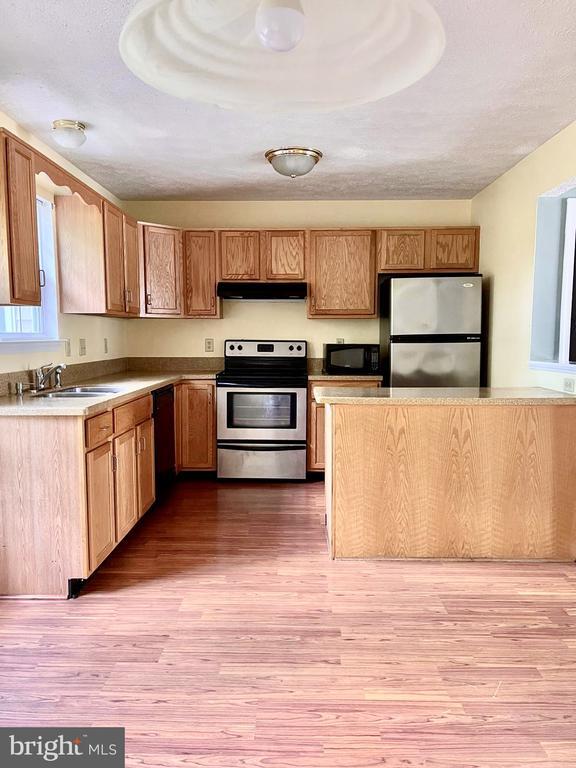 Building Photo - 2940 Sorrell Ct