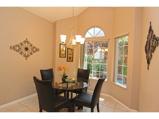Building Photo - 2602 Heritage Park Cir